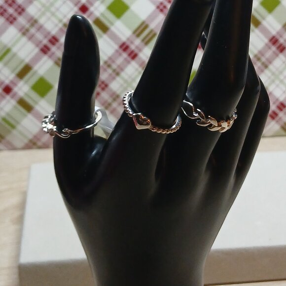 NWOT Set of 3 Fashion Jewelry Silver/White Tone Slim Womens Rings Size 7 1/2 #3 - Picture 9 of 10